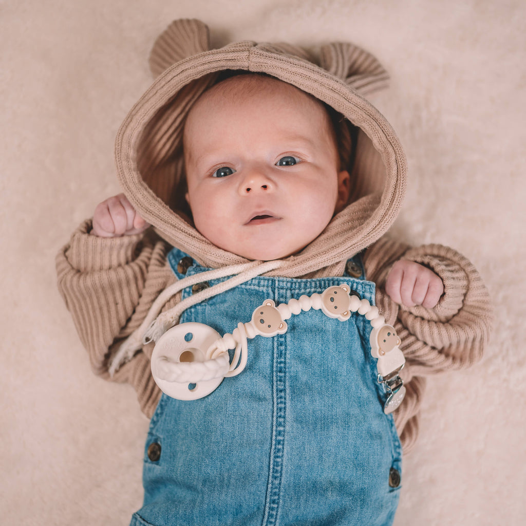 Silicone Pacifier Clip Holder with Cute Character Design for Baby