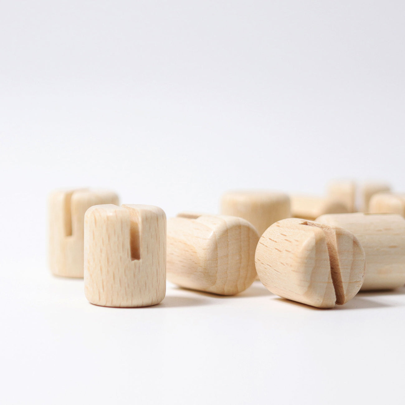 10 Wooden Picture Holders for Birthday Ring Decoration and Celebration Display